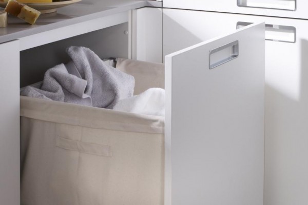 slide_santos-cocinas-seda-laminado-modulo-saco-ropa